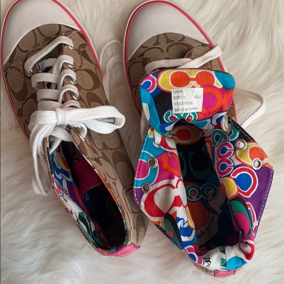 💕SOLD💕 COACH Women's Hi-Top Sneakers - Picture 10 of 11